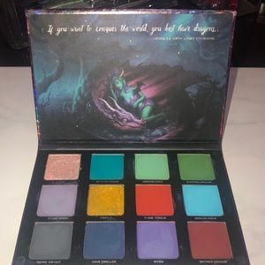 Makeup monsters dragon child palette